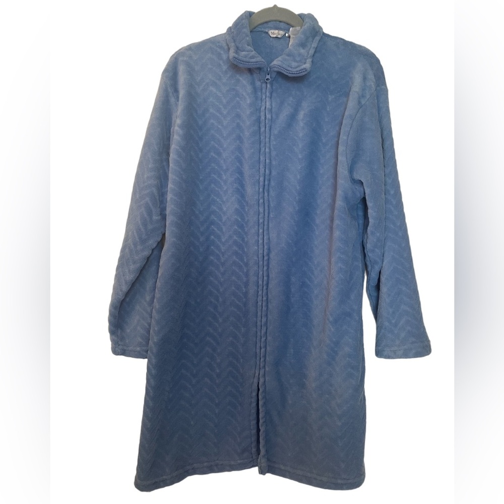 Mayfair woman’s robe,‎ blue, herringbone design, size S/M